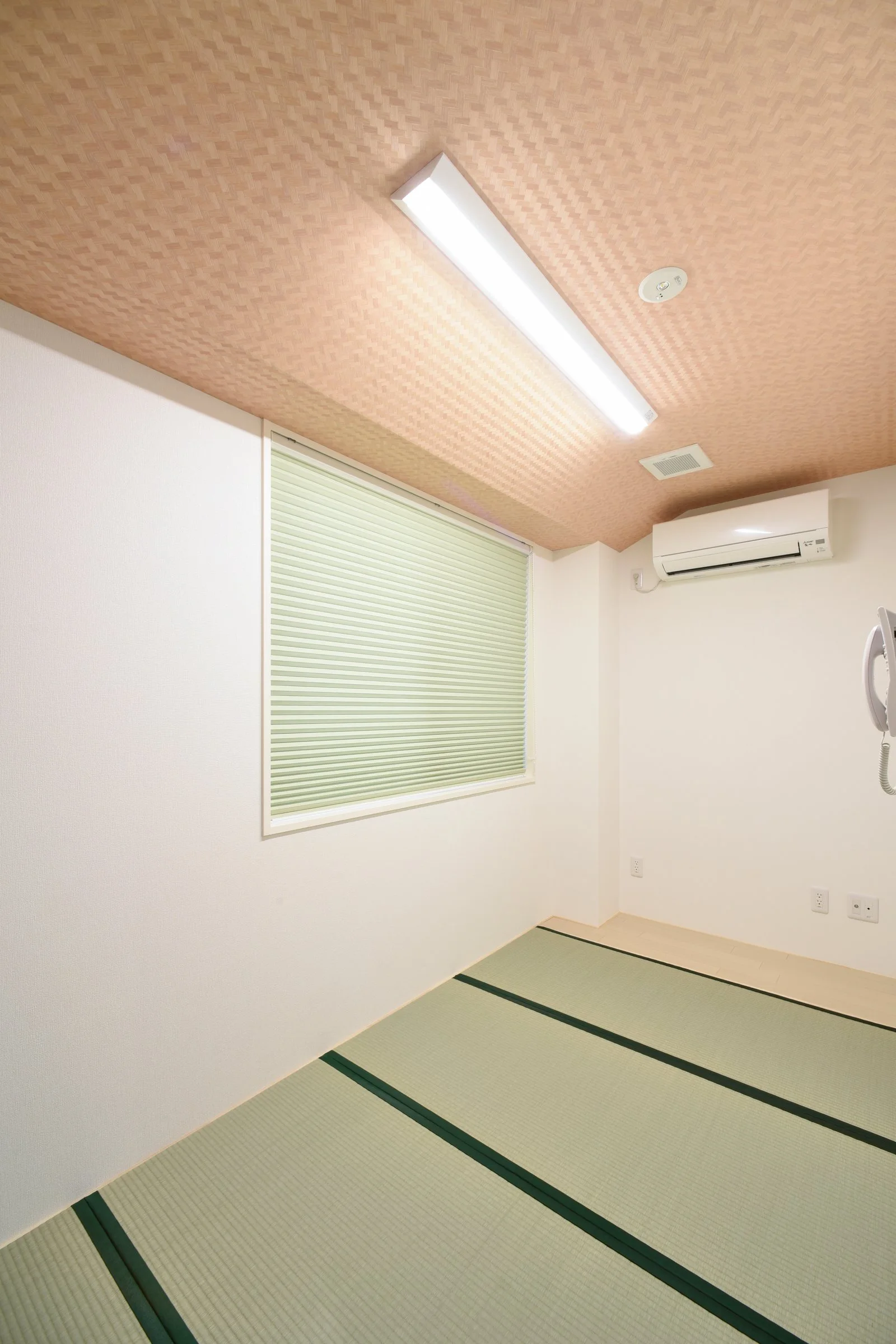 畳を敷いた小部屋